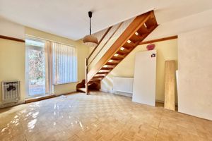 Reception Room- click for photo gallery